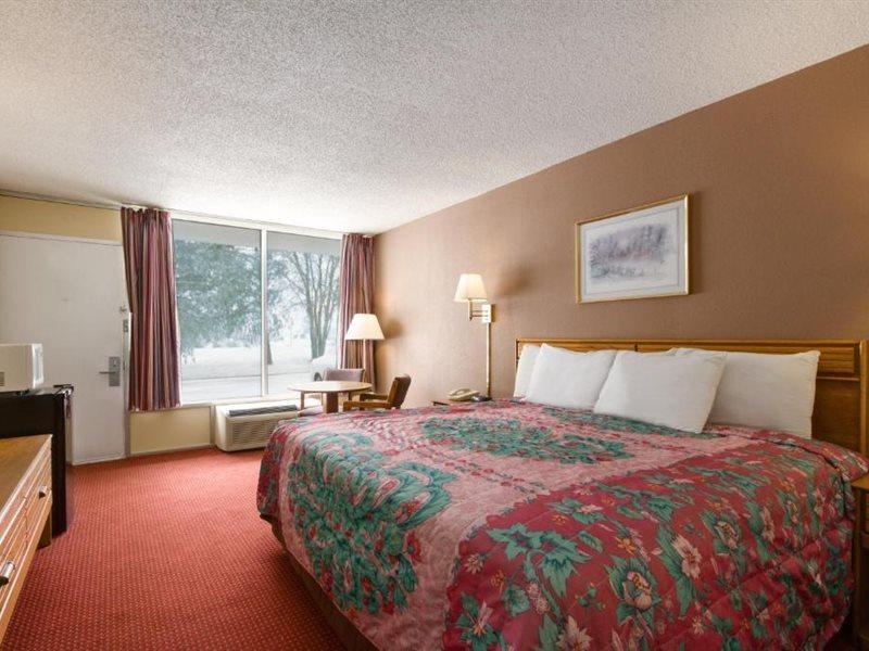 Days Inn By Wyndham White House Exterior photo