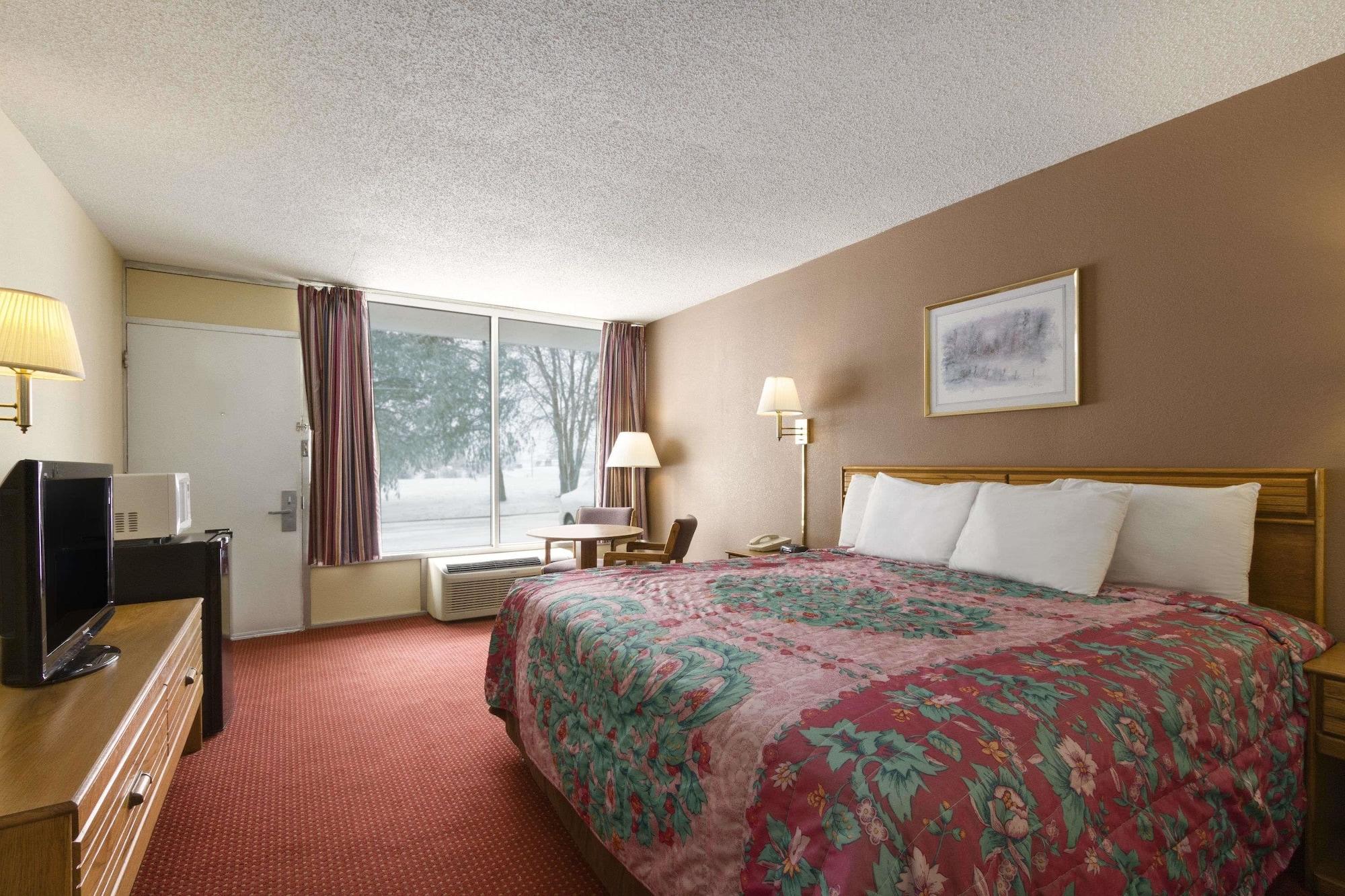 Days Inn By Wyndham White House Exterior photo