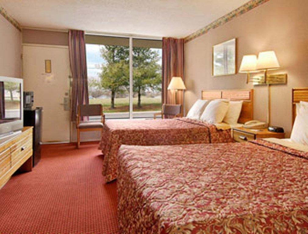 Days Inn By Wyndham White House Room photo