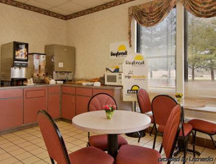 Days Inn By Wyndham White House Restaurant photo